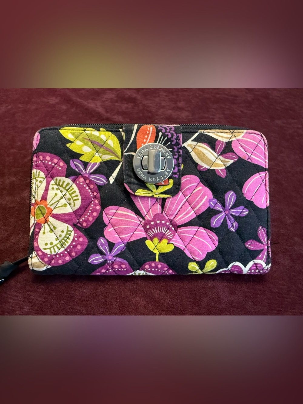 EUC Vera Bradley Turn Lock Wallet in Pirouette Pink